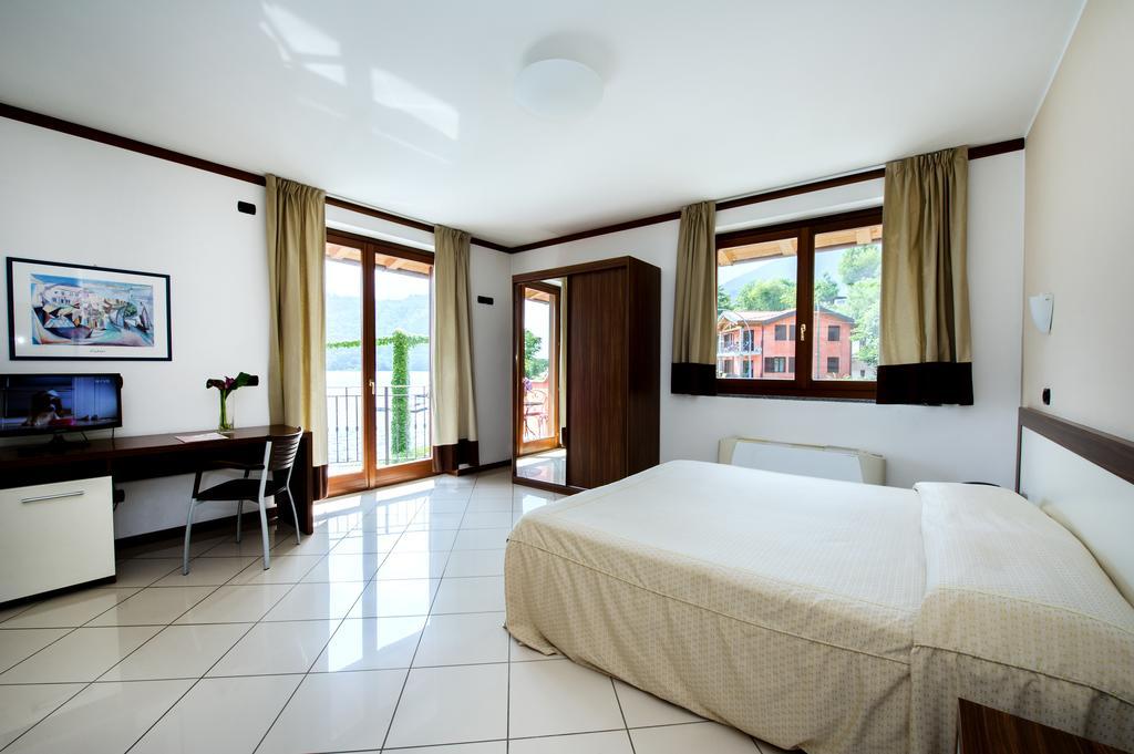 Hotel & Residence La Sibilla Cusiana 페텐나스코 외부 사진