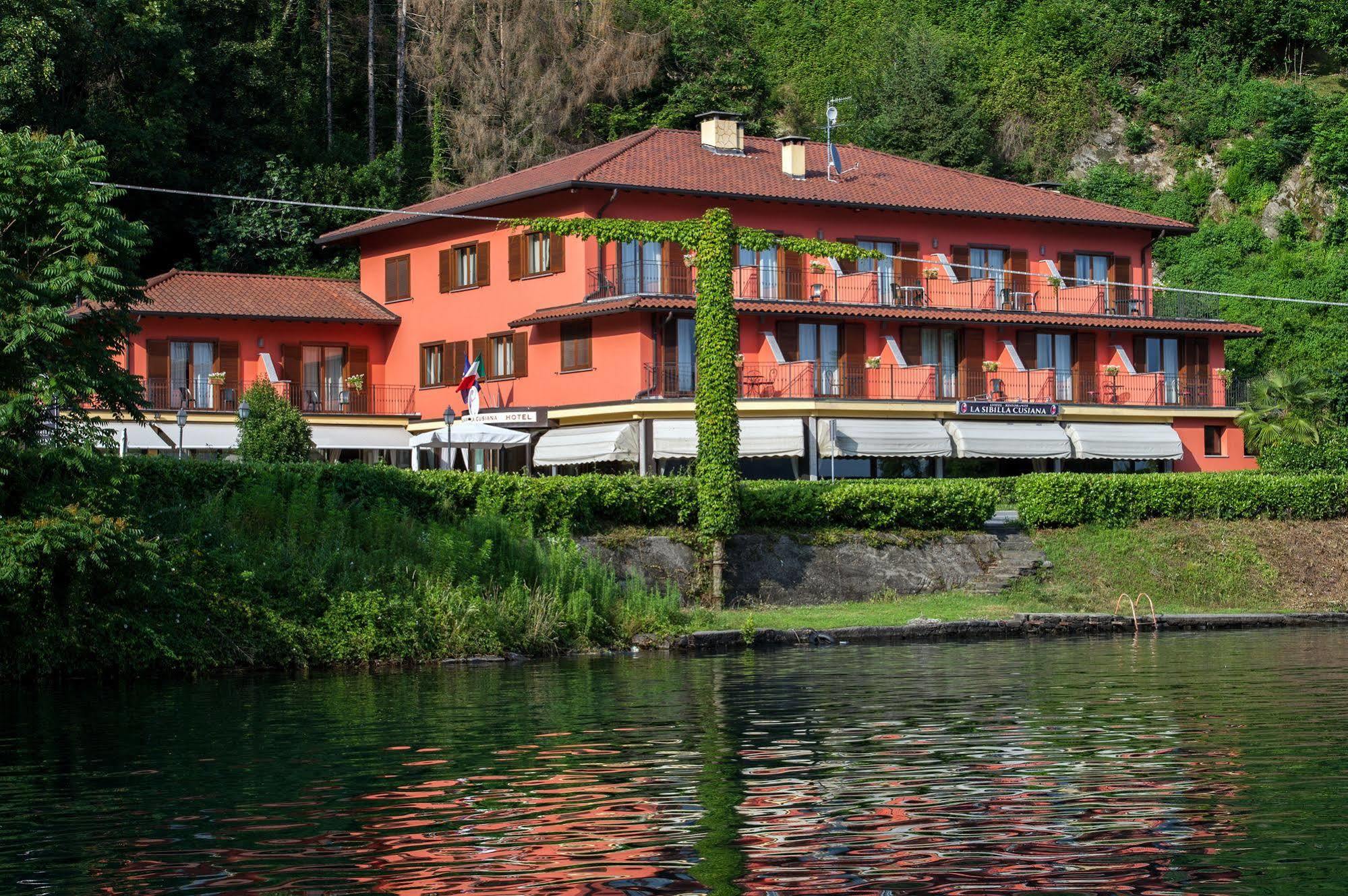 Hotel & Residence La Sibilla Cusiana 페텐나스코 외부 사진