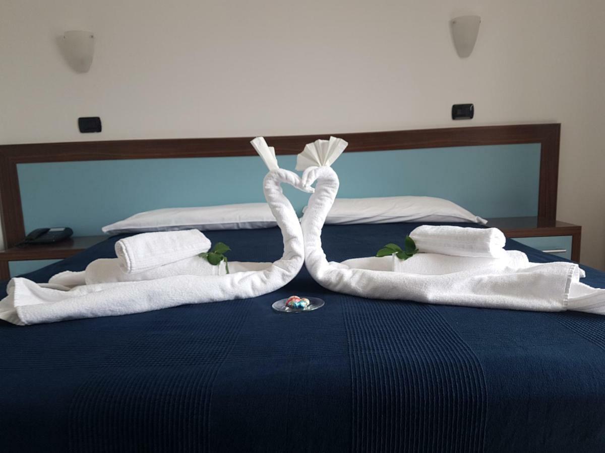 Hotel & Residence La Sibilla Cusiana 페텐나스코 외부 사진